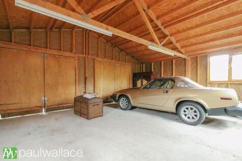 Detached Double Garage
