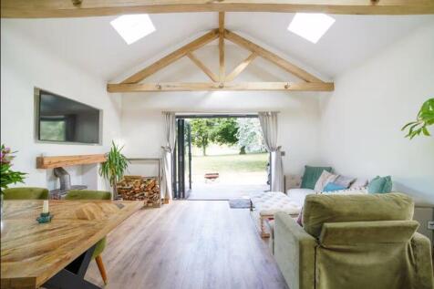 Annexe / Living Room