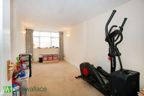 Converted Garage - Reception Room