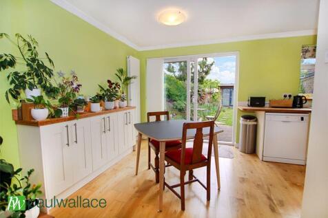 Kitchen/Dining