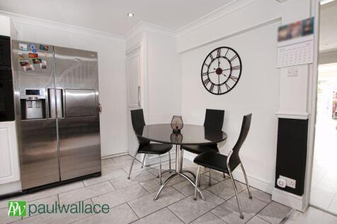 Kitchen Dining Area