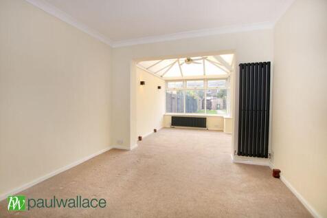 Dining Area to Conservatory