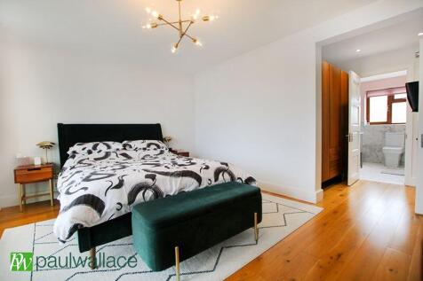 Bedroom One to En-Suite