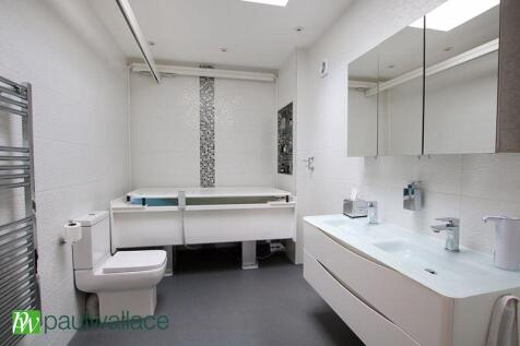 Bedroom One En-Suite