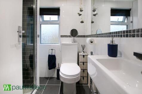 Second-Floor Shower Room