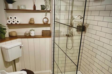 Shower-Room