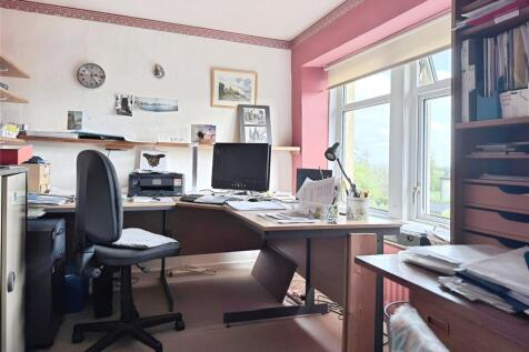 Bedroom/Study