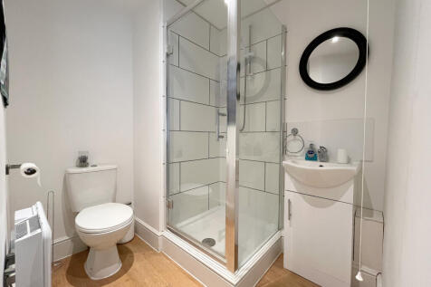 SHOWER-ROOM