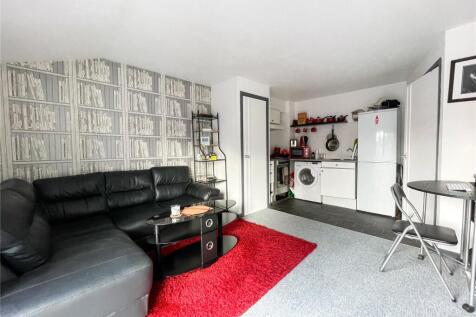 Sitting Room /Kitche