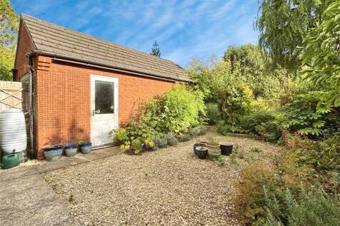 Garden/Garage