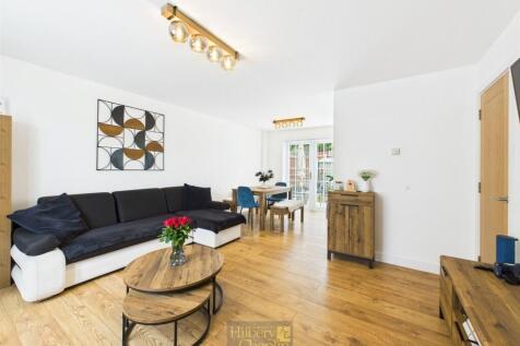 Living Room/Diner