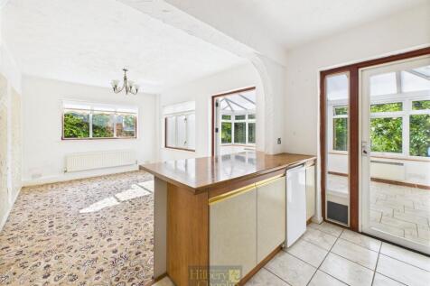 Dining/Kitchen