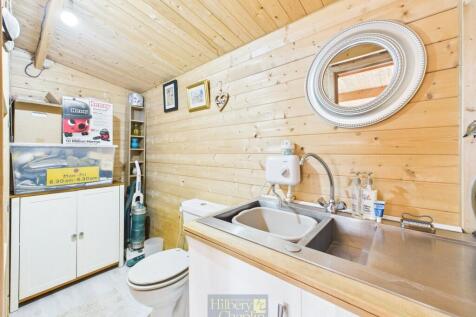 Outbuilding W/C