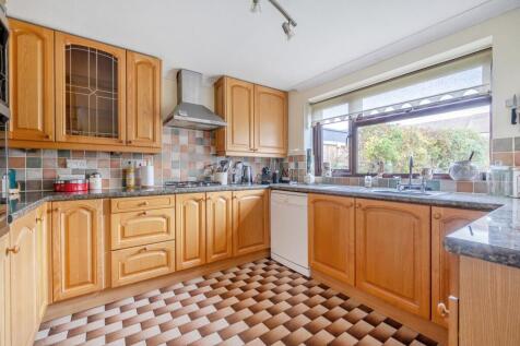 1361604-20-68e62e5173894