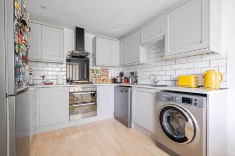 1375534-3-6908b2f9ce7cc