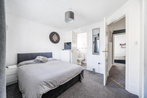 1382334-18-691c4d85413da