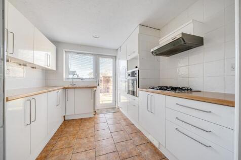 1385072-2-69258e9710514