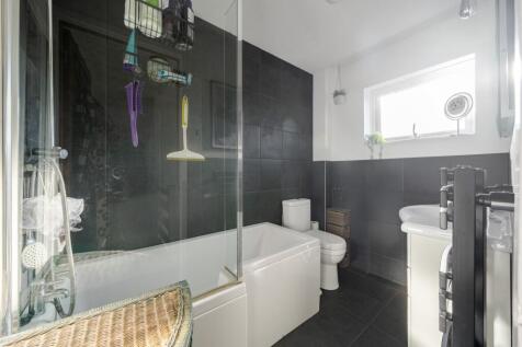 1383891-1-69258ec763cbe-1