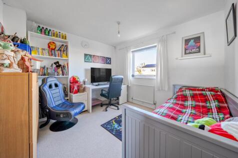 1383891-11-6925906580a8b