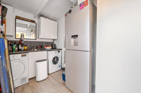 1383891-8-69258f87c6745