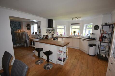 KITCHEN/DINER/FAMILY SPACE