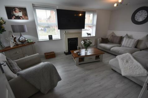 FAMILY LOUNGE