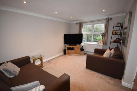 FAMILY LOUNGE