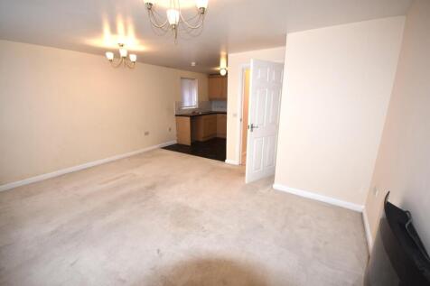 OPEN PLAN KITCHEN/LOUNGE