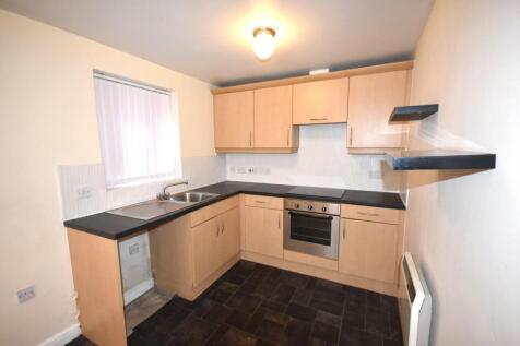 OPEN PLAN KITCHEN/LOUNGE