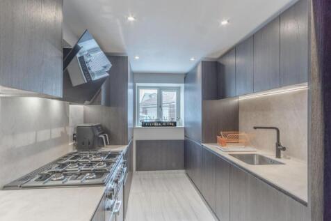 COOKING KITCHEN