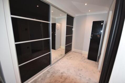 DRESSING AREA