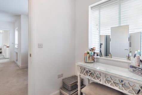 DRESSING AREA