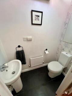 GROUND FLOOR W.C.