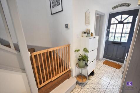 ENTRANCE HALLWAY