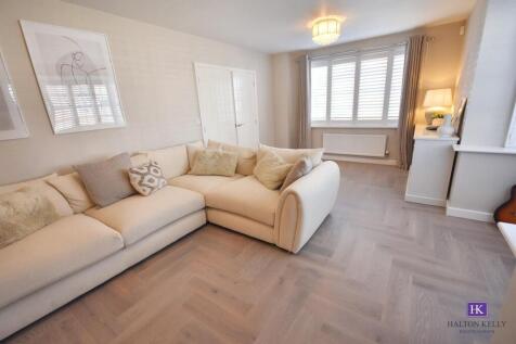 LOUNGE ANGLE TWO