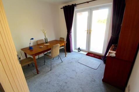 Dining Room/Bedroom 3