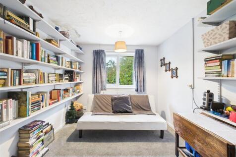 Bedroom 3/ Study