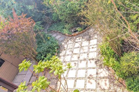 Back Garden 1.jpg