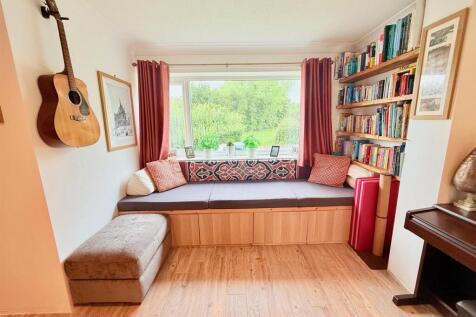 newlivingroom1.jpg