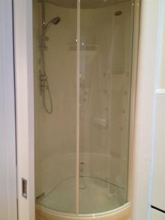 Shower room.JPG