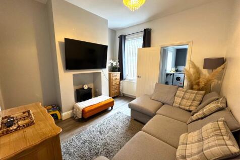 Livingroom.jpg