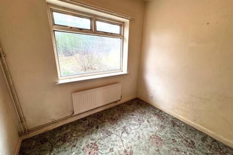 bedroom1.jpg