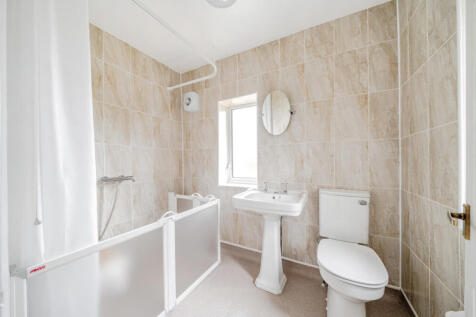 1299758-1-68386ae...