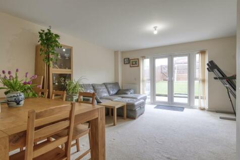 15 Tyne Way Rushden-8.jpg