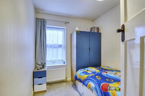 21 Birchall Rd Rushden-28.jpg