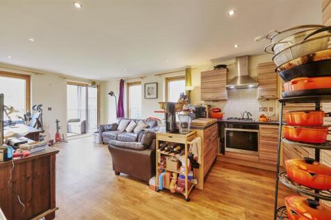 -311 Dalgin Place-16_HDR-05.jpg