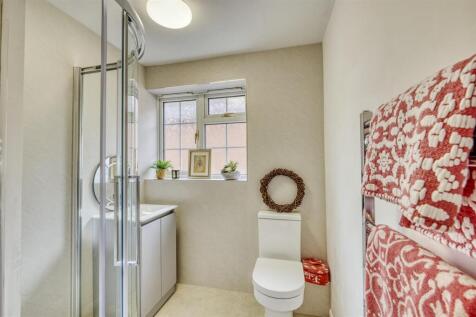 -125 Vicarage Farm Rd-70_HDR-03.jpg