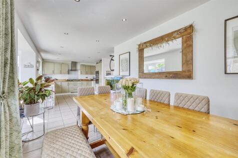 -24 WIllmot Rd Rushden-120_HDR-06.jpg
