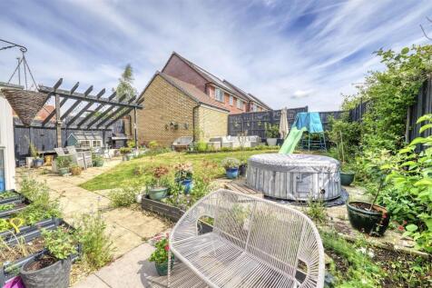 -24 WIllmot Rd Rushden-5_HDR-29.jpg