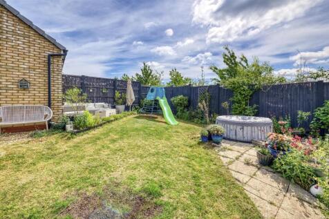 -24 WIllmot Rd Rushden-20_HDR-26.jpg